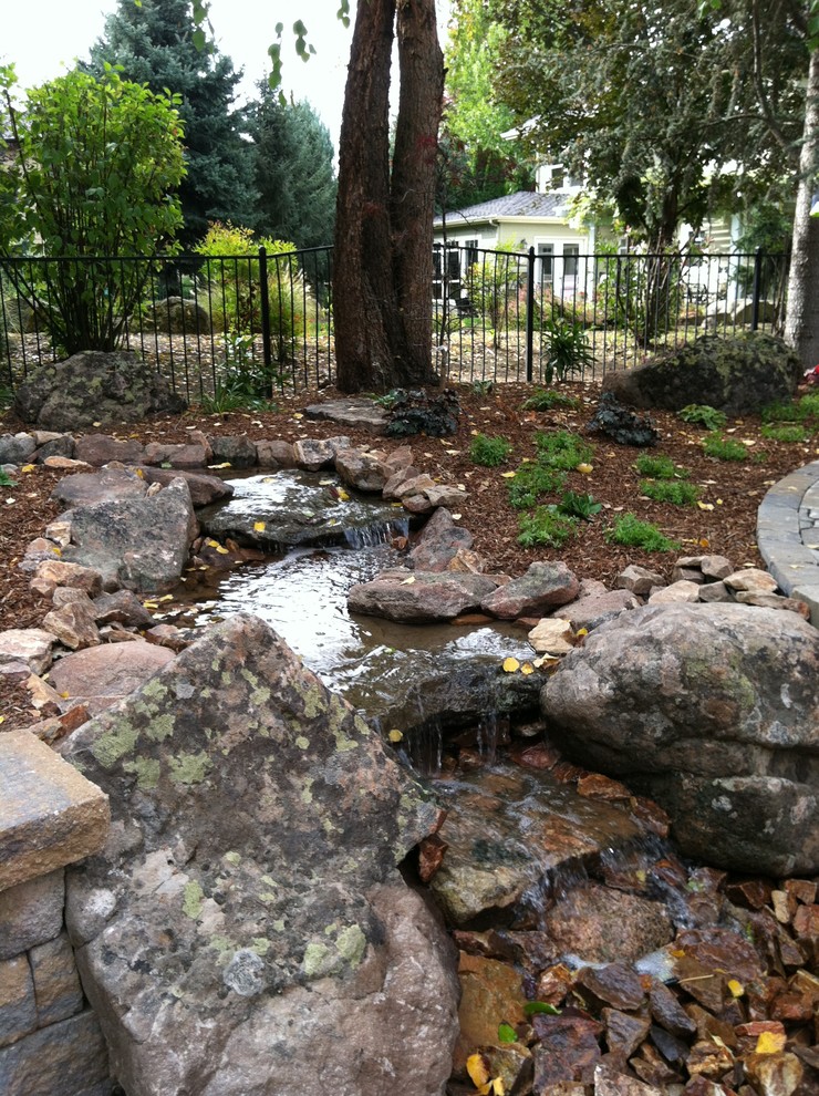 Photo of a traditional landscaping in Boise.