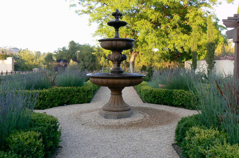 Design ideas for a classic courtyard garden in San Luis Obispo.