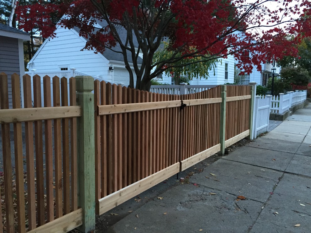 Jamaica Plain Custom Red Cedar Spindle Picket w/ Scallop Gates