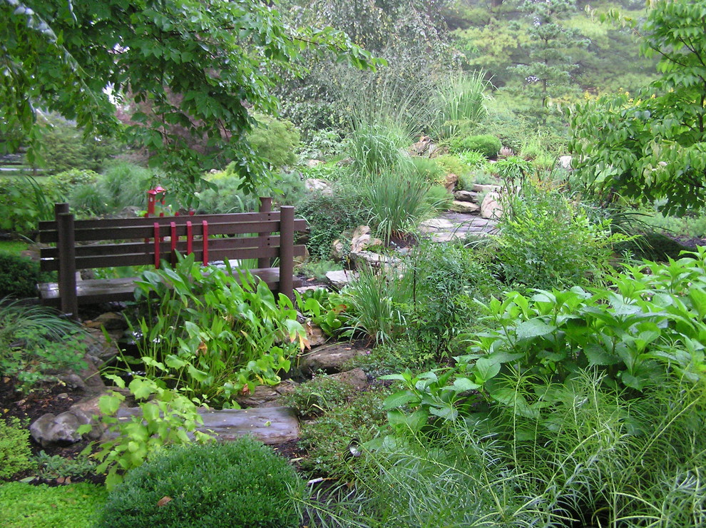 На фото: участок и сад в восточном стиле