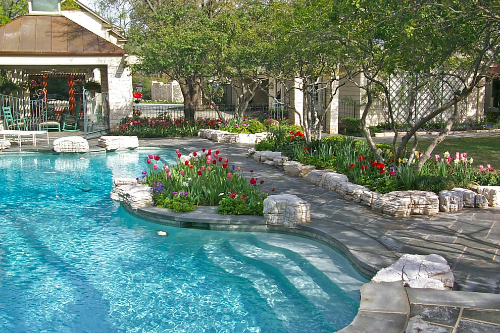 Jourdan Way Residence Traditional Landscape Dallas by DDLA