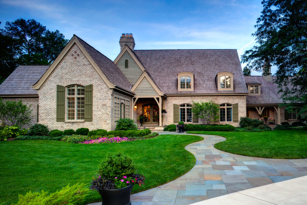 4 House Updates That Increase Your Curb Appeal and Make Your Home More Inviting