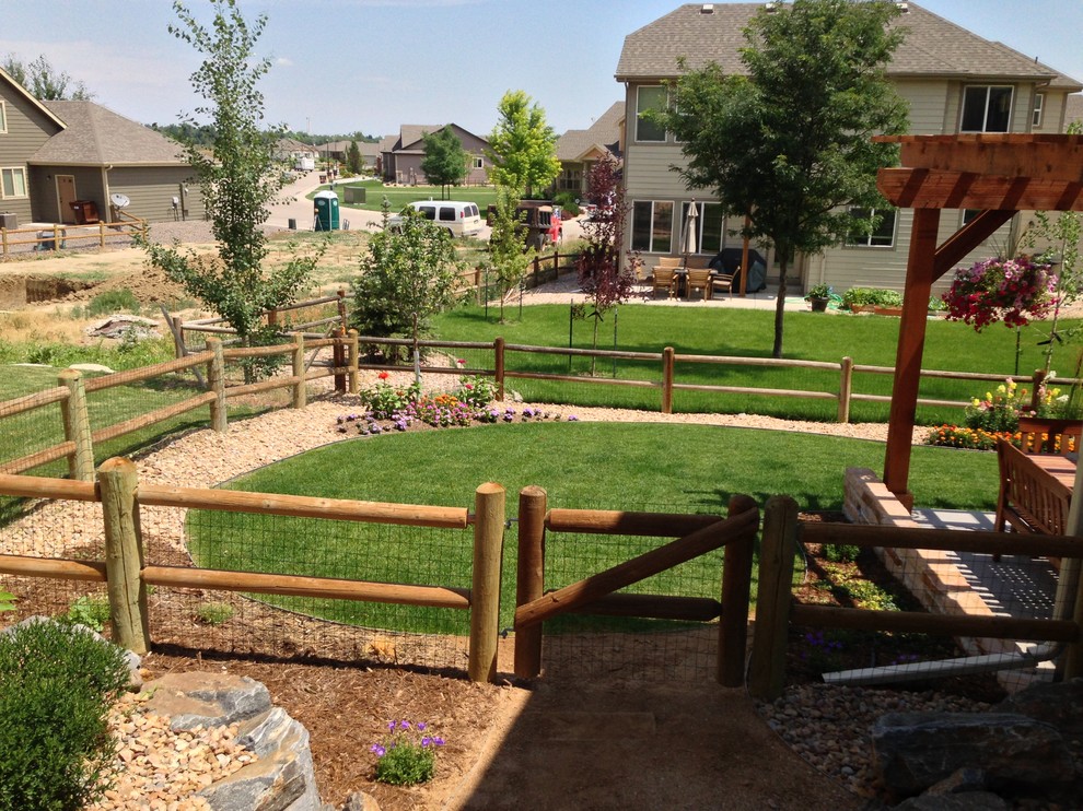 This is an example of a craftsman landscaping in Denver.