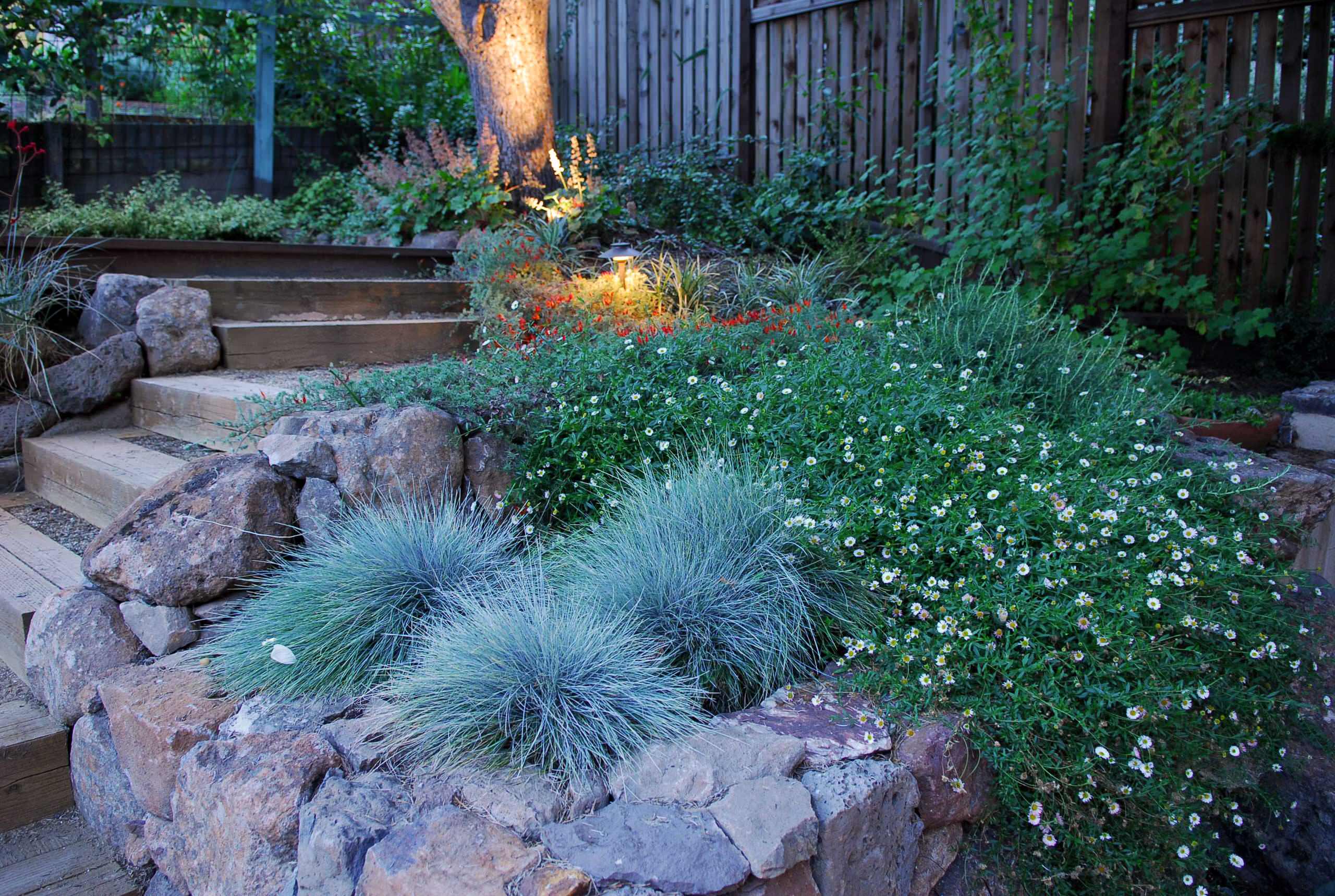 おしゃれな斜面ガーデニングの画像 75選 22年4月 Houzz ハウズ