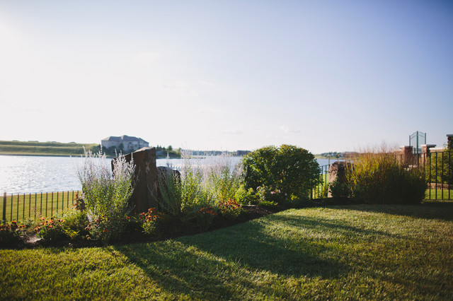 Lakeside Escape - Coastal - Garden - Omaha - by Sun Valley Landscaping