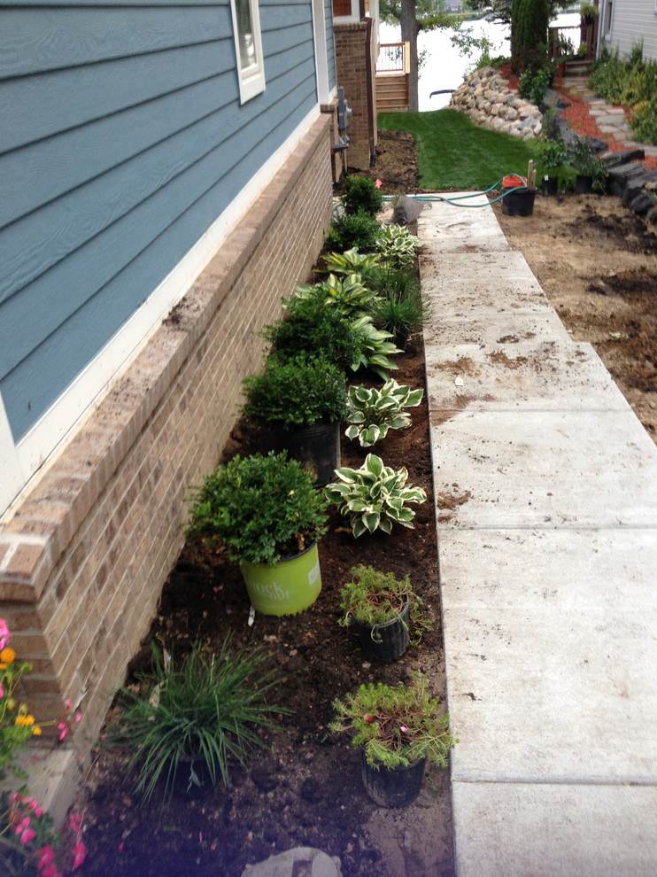 Lakeside Landscapes Landscape Detroit by Naturally, Jodi! Houzz