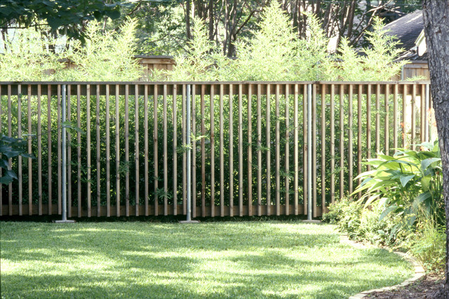 Landscape Fence Ideas and Gates - Landscaping Network