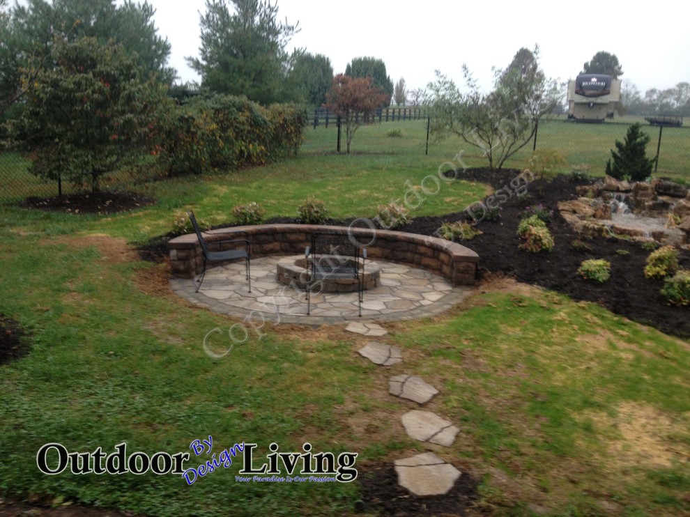 Landscape & Seat Wall Ideas for your Kentucky Landscape Eclectic