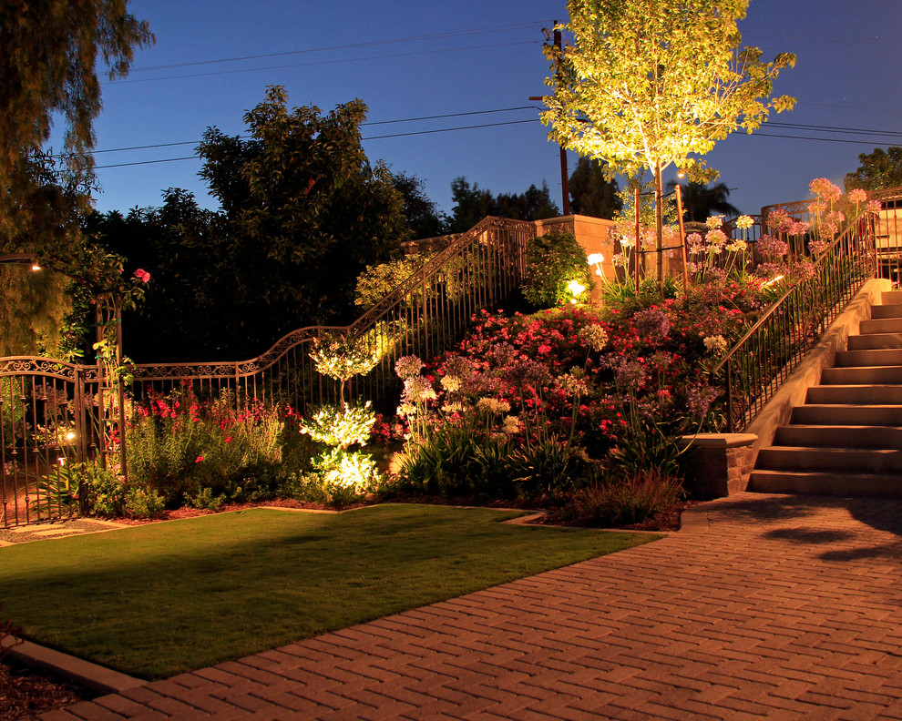 Photo of a classic garden in Orange County.