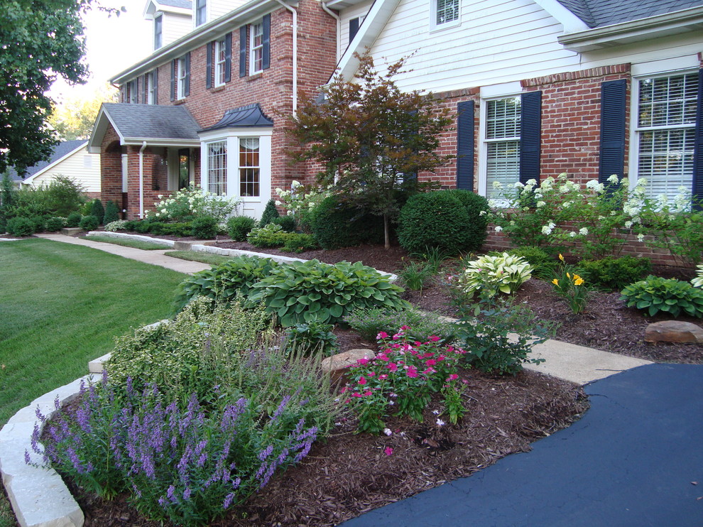 This is an example of a traditional landscaping in St Louis.