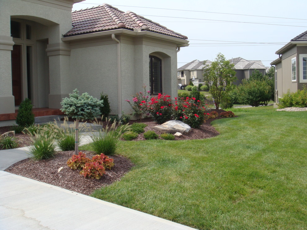 Landscapes Traditional Landscape Kansas City by Red Oak Landscaping LLC Houzz