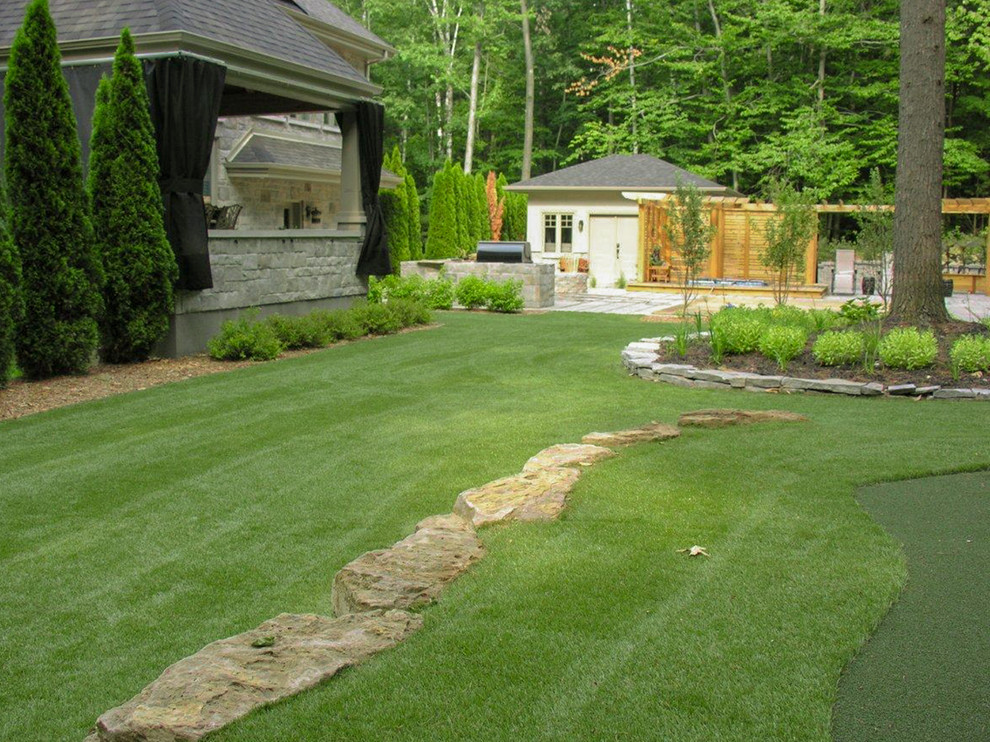 Landscaping of backyard in Kirkland Modern Landscape Montreal