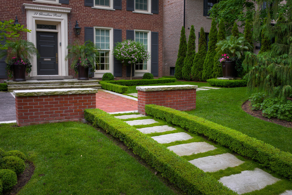 Lawrence Park Frontyard Contemporary Landscape Toronto by