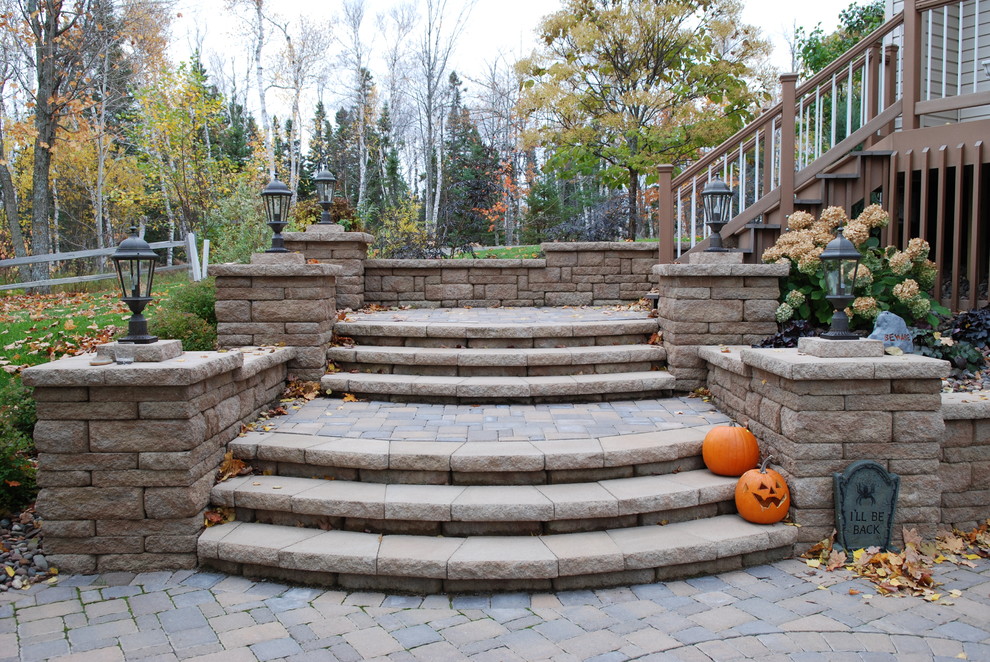 Inspiration for a classic sloped garden steps in Minneapolis.