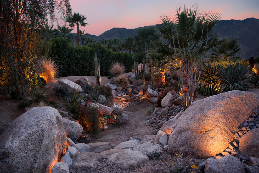 Photo of a southwestern landscaping in Other.