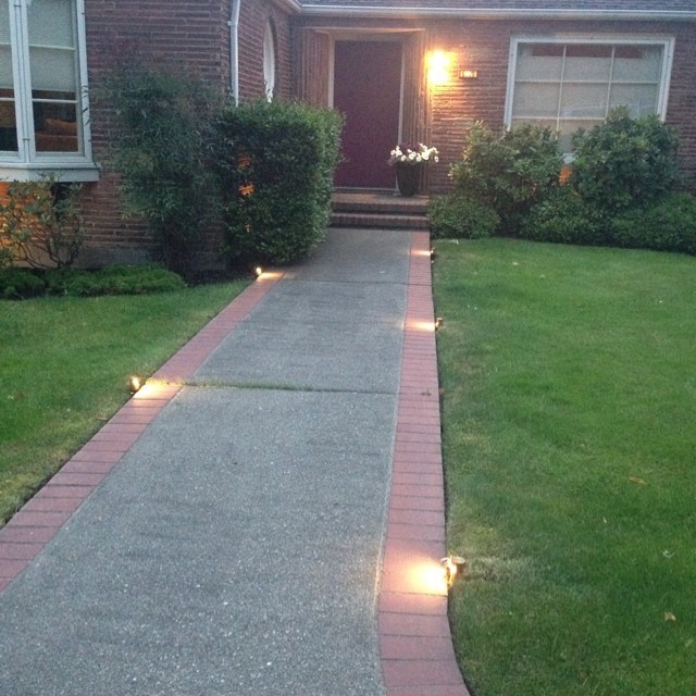 Low profile lighting for walkway - Midcentury - Garden - Seattle - by ...