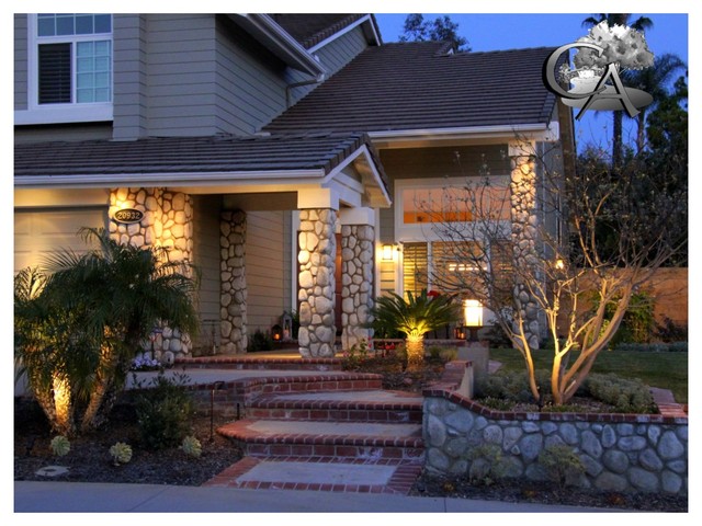 Maloney Clásico renovado Jardín Orange County de Creative