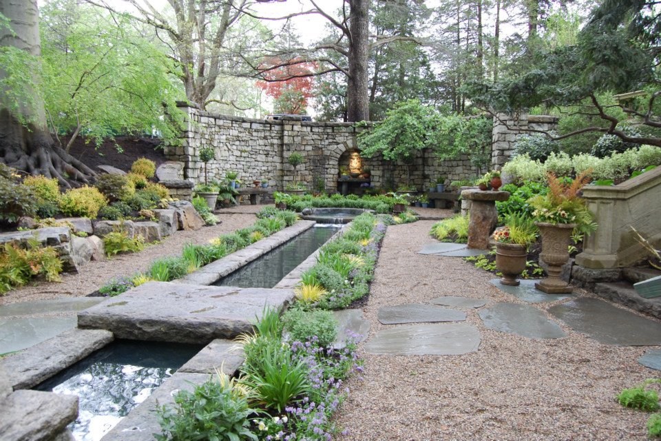 Traditional garden in New York.