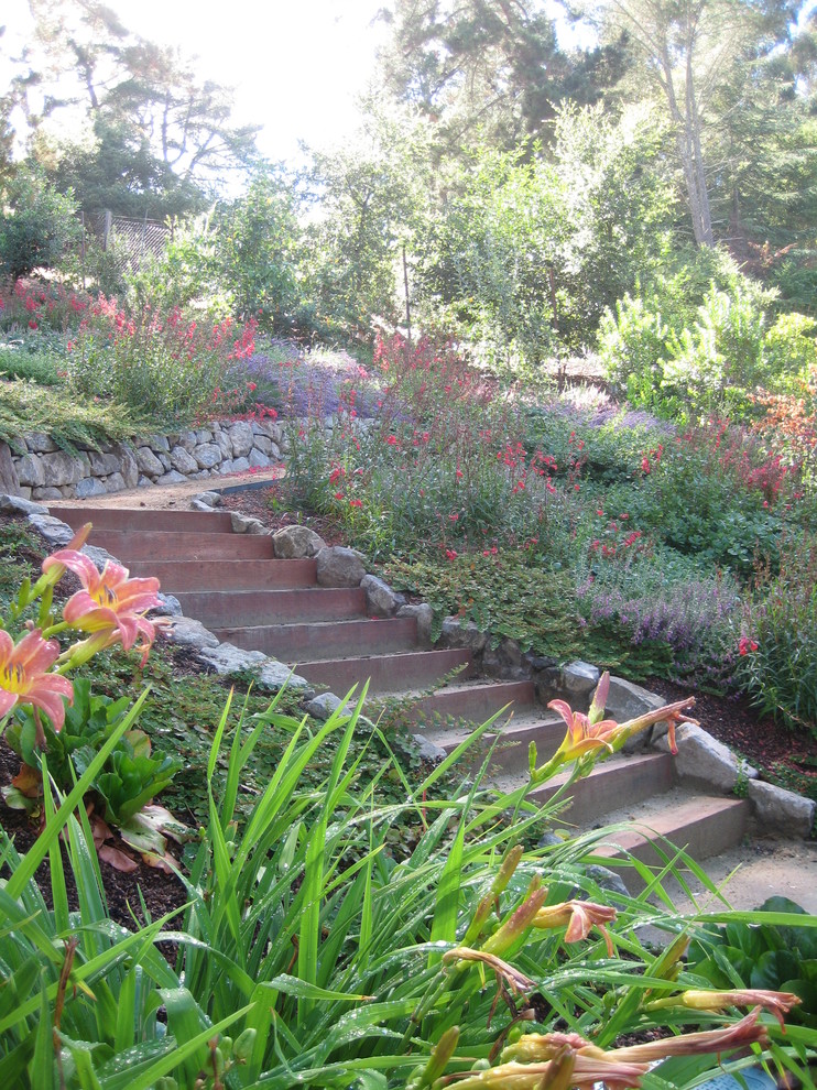 Marcy and Paul's Hillside Garden Traditional Landscape Seattle