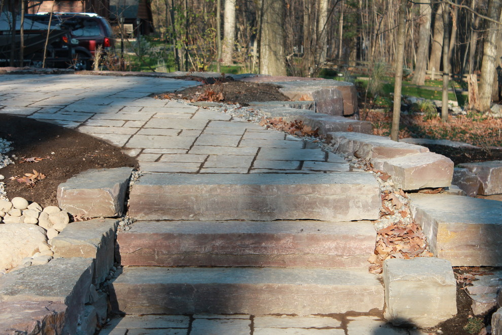 McLeod Traditional Landscape Toronto by Nature's Way