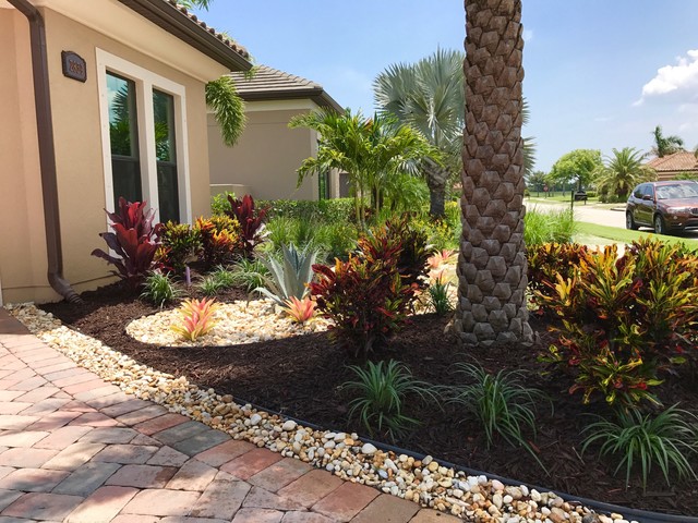 Melbourne Front Yard Landscape Design - Jardin - Orlando - par ...