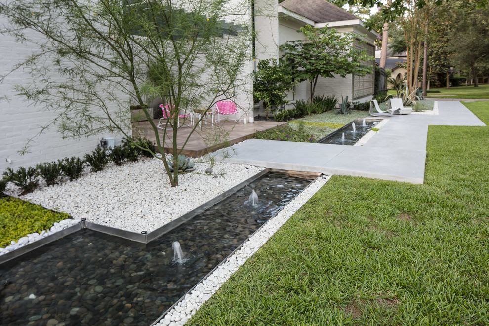 Memorial Modern - Contemporary - Landscape - Houston - By Exterior ...