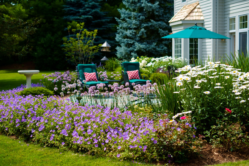 Mequon - Garden Terrace - Traditional - Landscape - Milwaukee - by