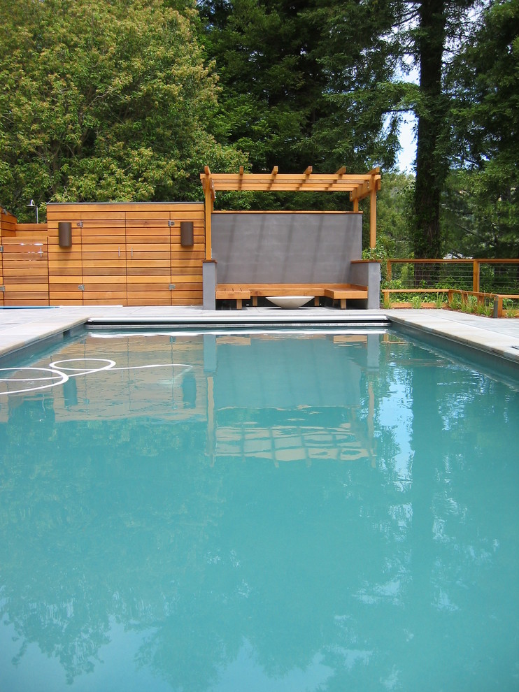 Inspiration pour une piscine minimaliste.