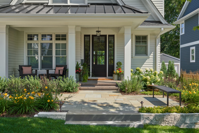 farmhouse landscaping front yard