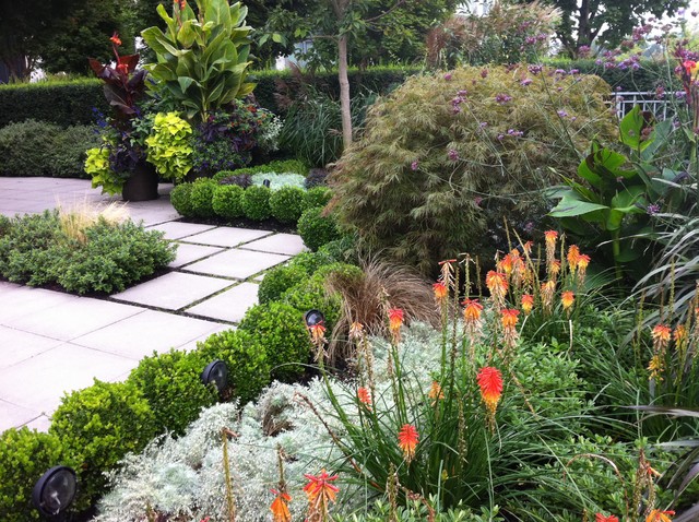 Modern Tropical Tropical Garden Vancouver By Glenna Partridge Garden Design Houzz