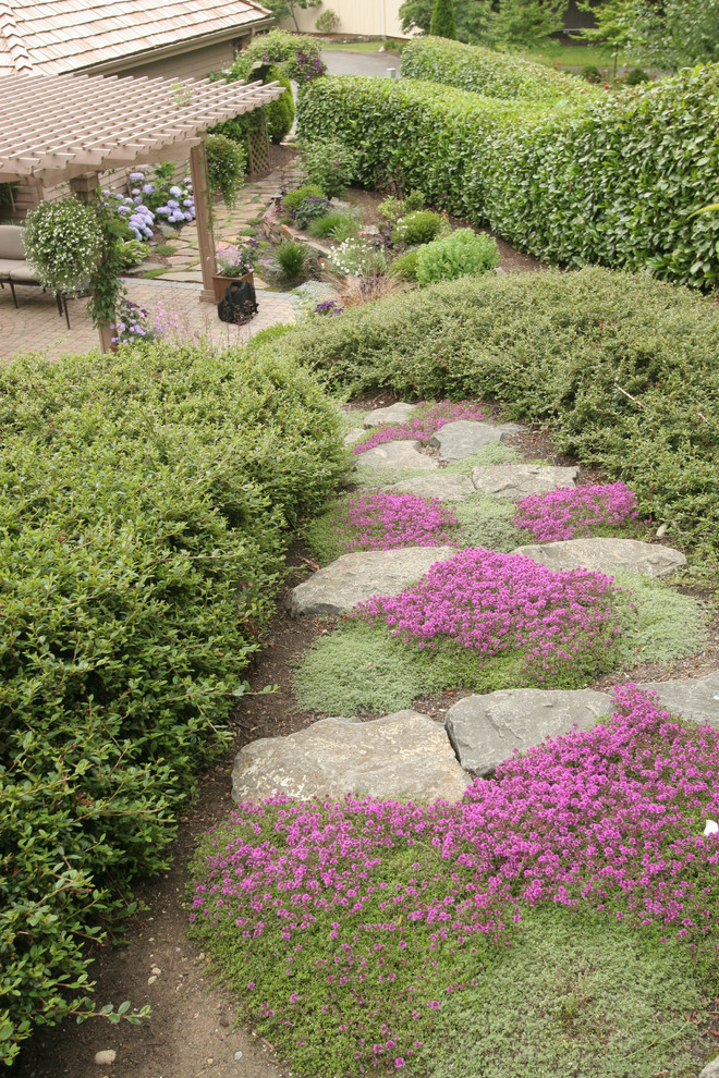 Inspiration for a contemporary garden steps in Seattle.