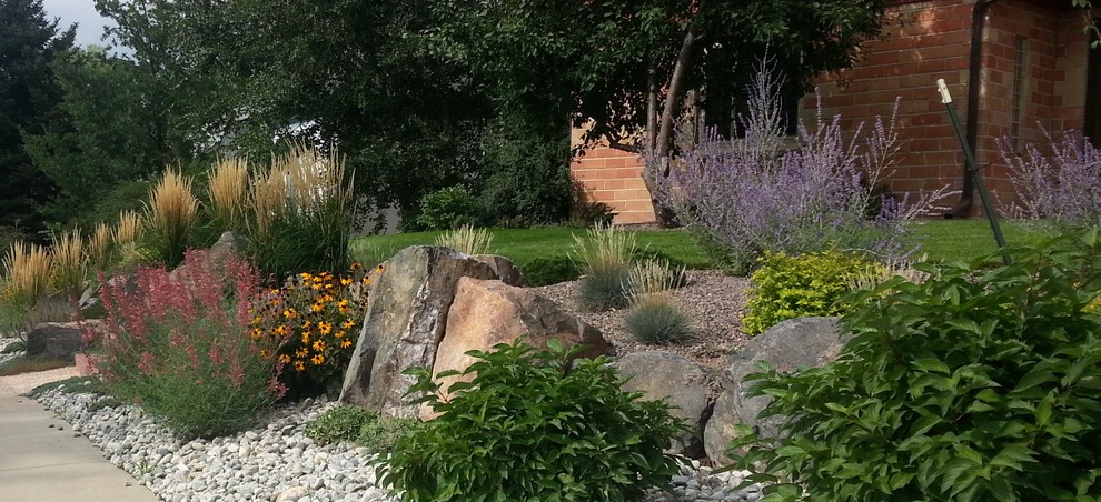 This is an example of a rustic landscaping in Denver.