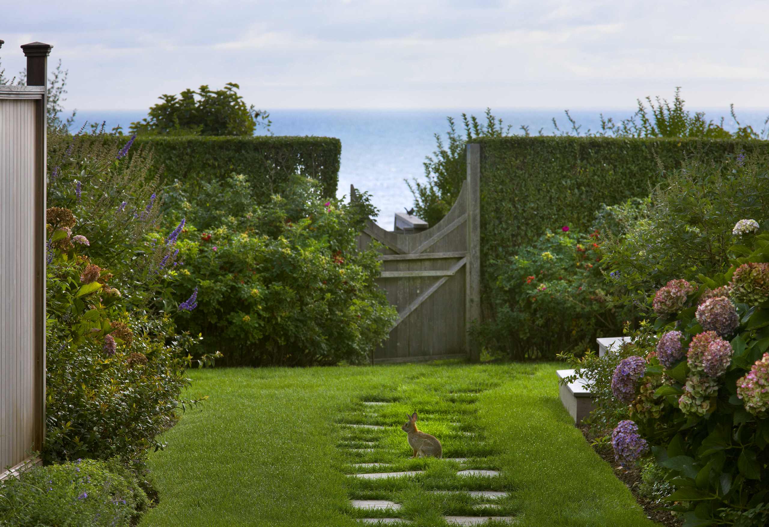 Интерьер сада (35 фото): планировка. Обустройство садовой зоны и зона отдыха. Основные стили