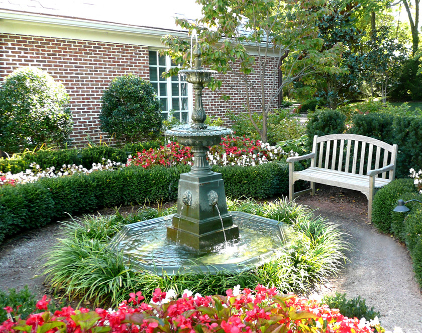 Klassischer Garten in Kansas City