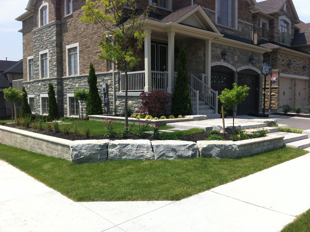 This is an example of a contemporary garden in Toronto.