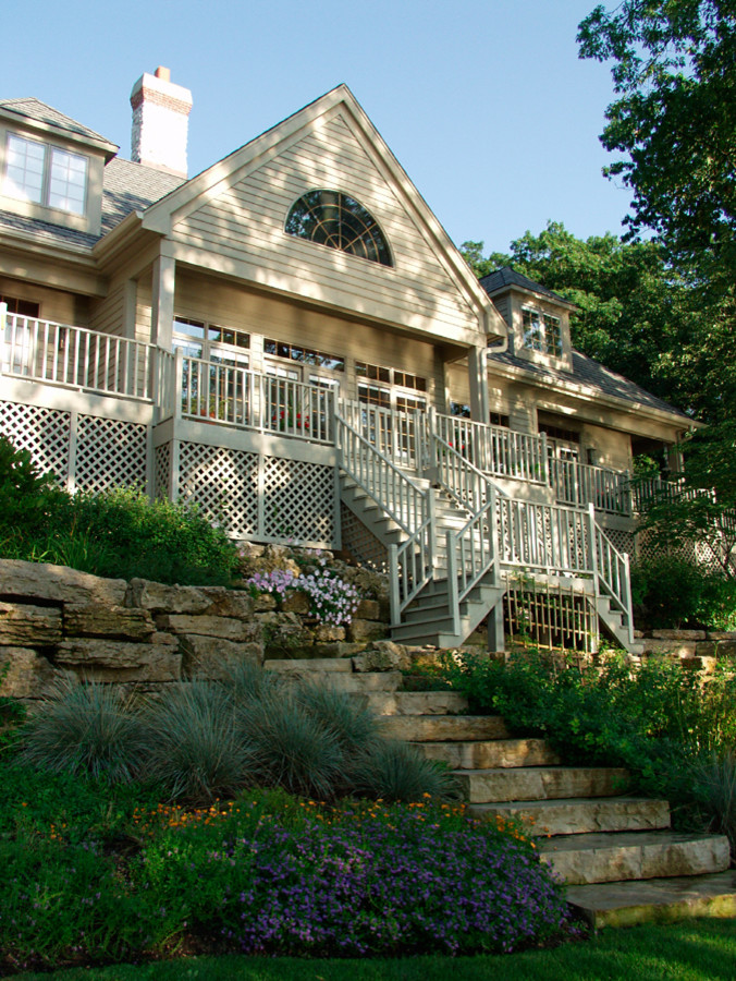 natural-stone-landscaping-including-flagstone-and-bluestone-patios
