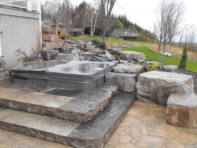 Natural Stone Steps Rustikal Garten Toronto von Maxwell Stone