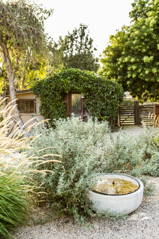 Photo of a transitional landscaping in Orange County.