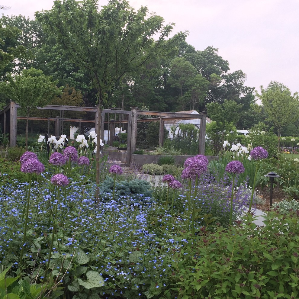 New Canaan Landscape New York by Chamberlain Landscape Services