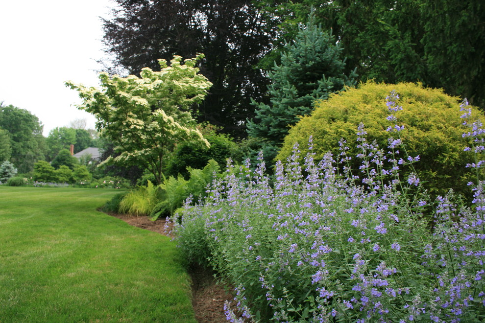 New Canaan Gardens Traditional Landscape New York by