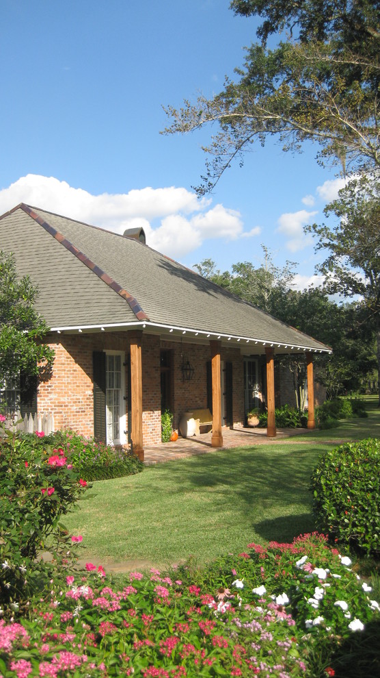 New Iberia Traditional Southern Pool and Landscape Traditional Landscape New Orleans by