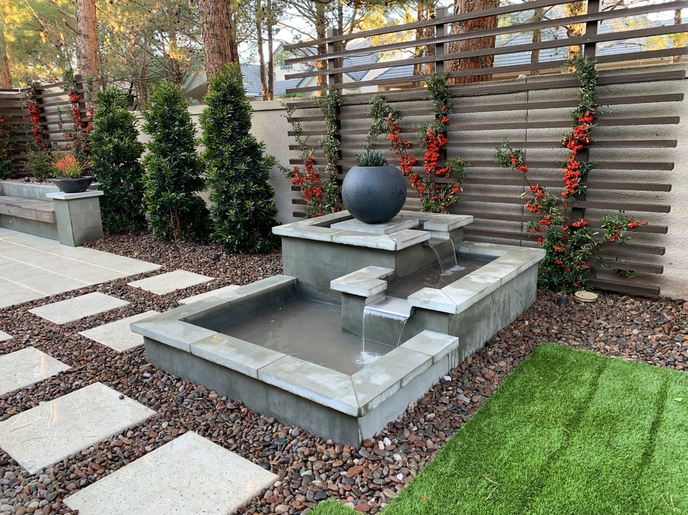 Oshins Residence in Queensridge Modern Landscape Las Vegas by