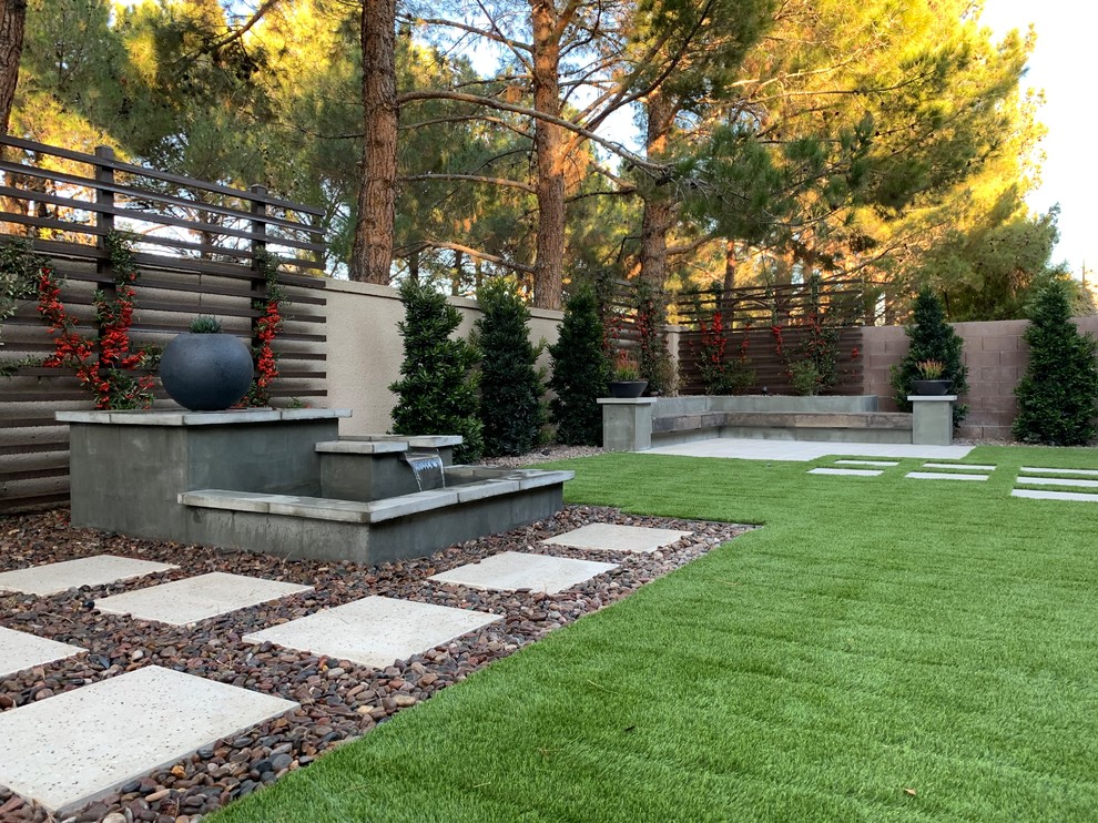 Oshins Residence in Queensridge Modern Landscape Las Vegas by