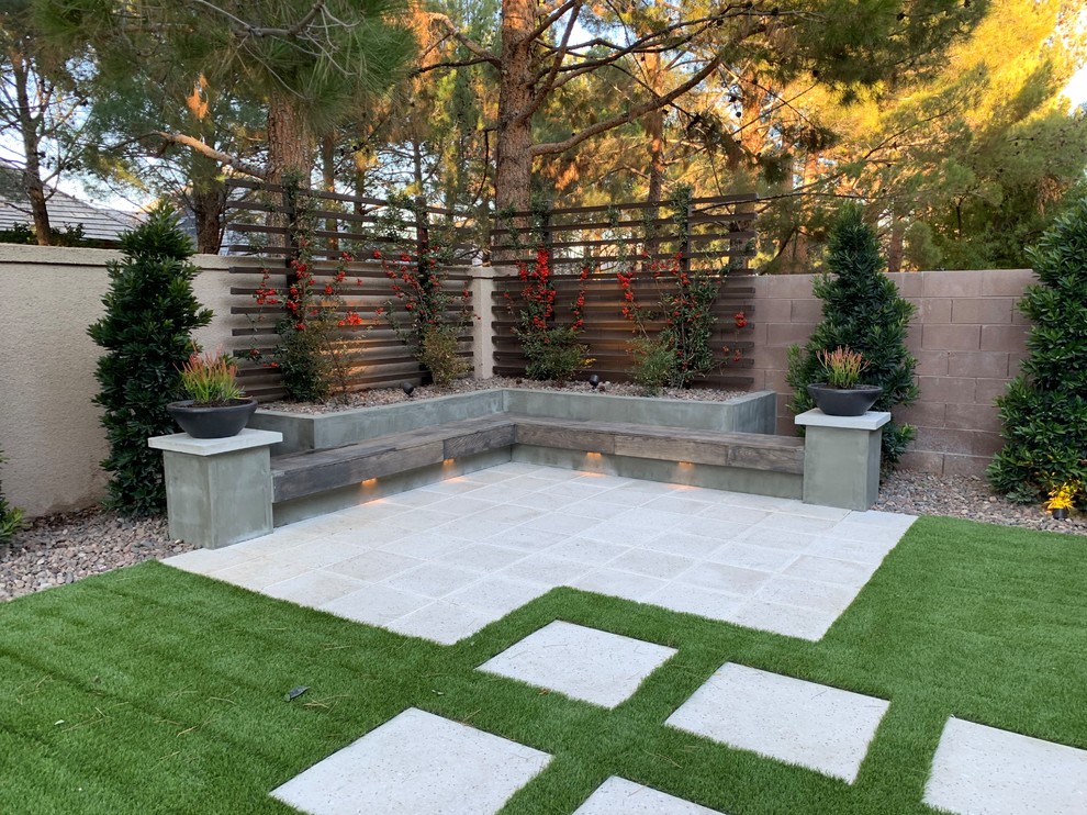 Oshins Residence in Queensridge Modern Landscape Las Vegas by