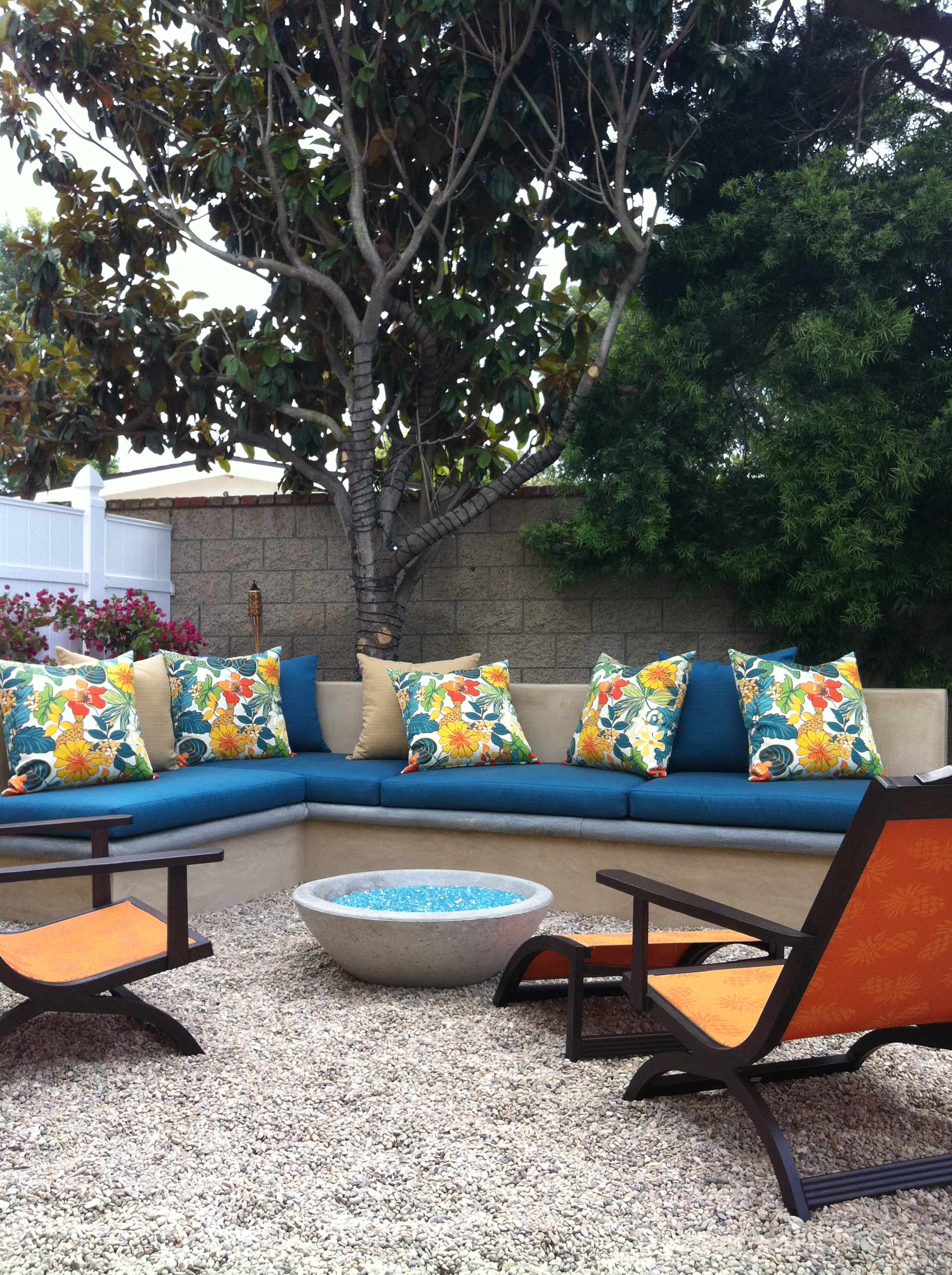 sun vue outdoor living furniture on 75 Beautiful Tropical Drought Tolerant Landscaping Pictures Ideas May 2021 Houzz