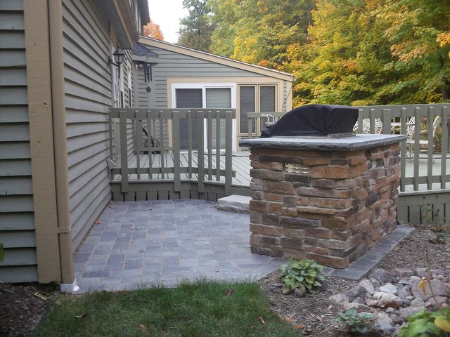 Outdoor Grill Traditional - - Milwaukee - by Bryna Nielsen, | Houzz IE