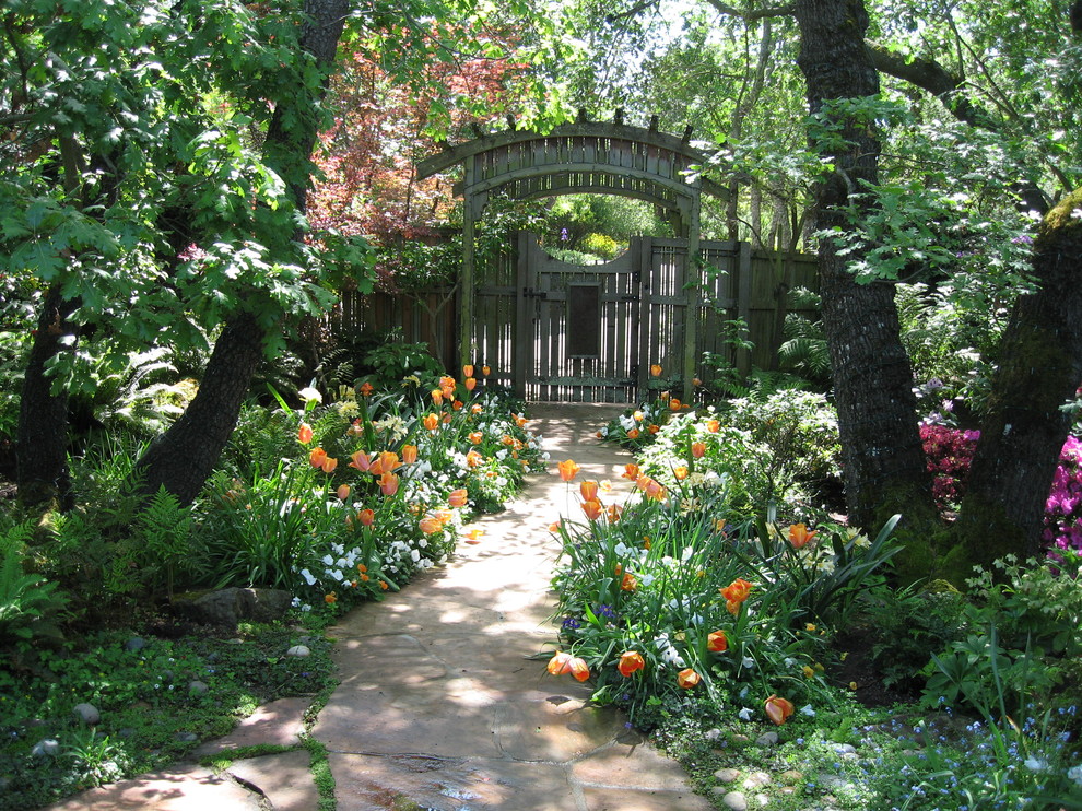 This is an example of a traditional shade landscaping in San Francisco for spring.
