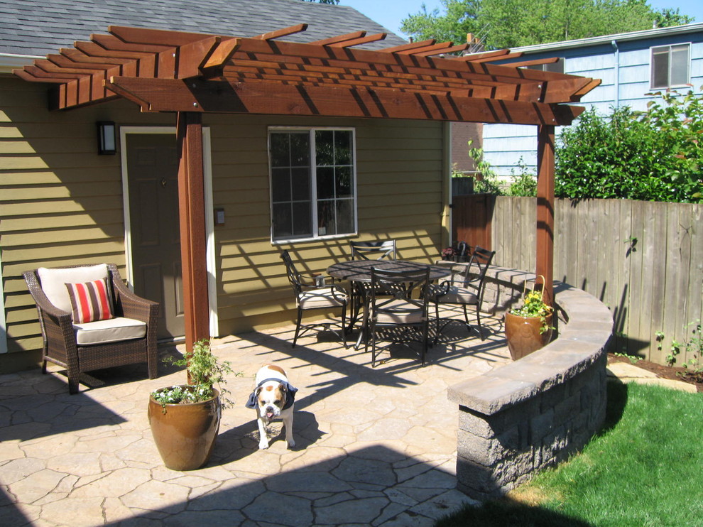 Example of an arts and crafts patio design in Portland