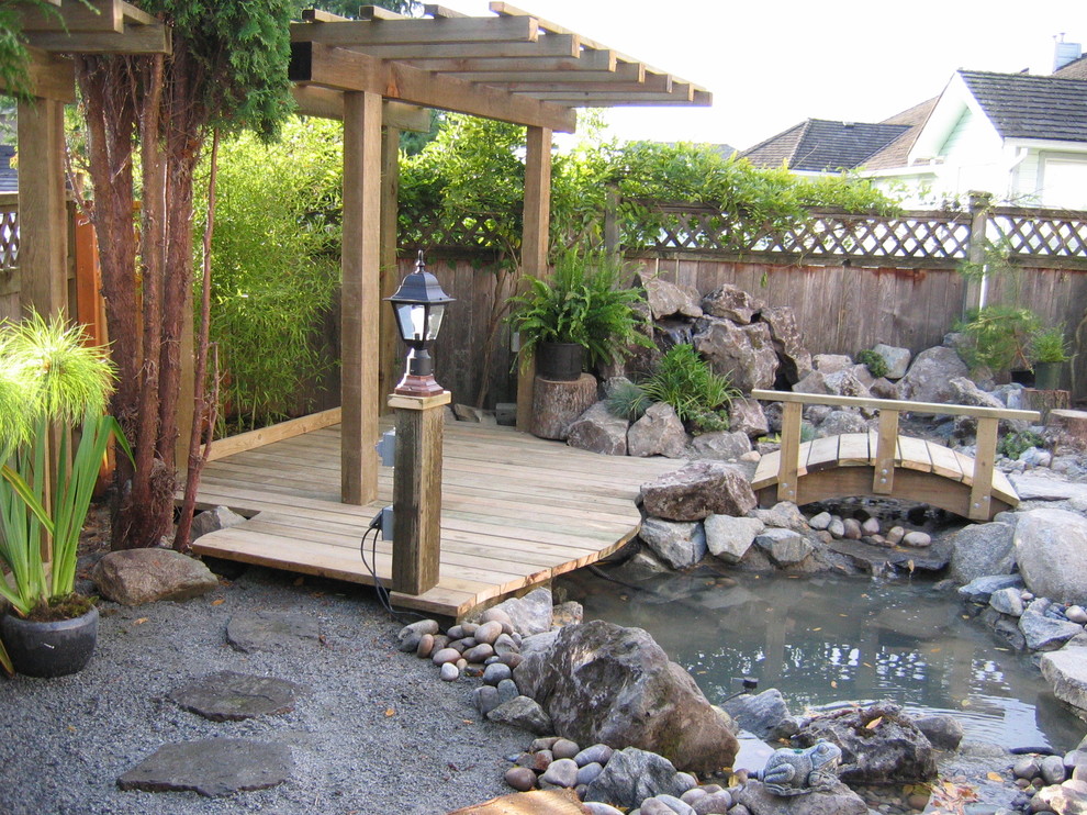 Patios and Decks Traditional Landscape Vancouver by Westland