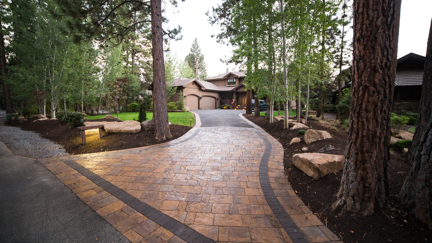 Browse Driveway Apron ideas and designs in Photos | Houzz UK